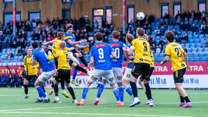 Folkefest, flomlys og kalassifre: Ranheim knuste Moss 4-0!