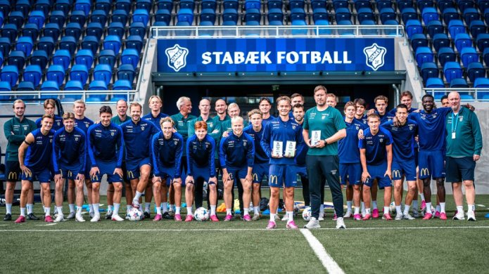 Månedens trener, månedens spiller og månedens unge spiller i OBOS-ligaen