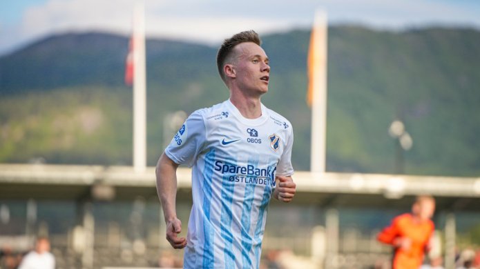 Rasmus Eggen Vinge solgt til KFUM